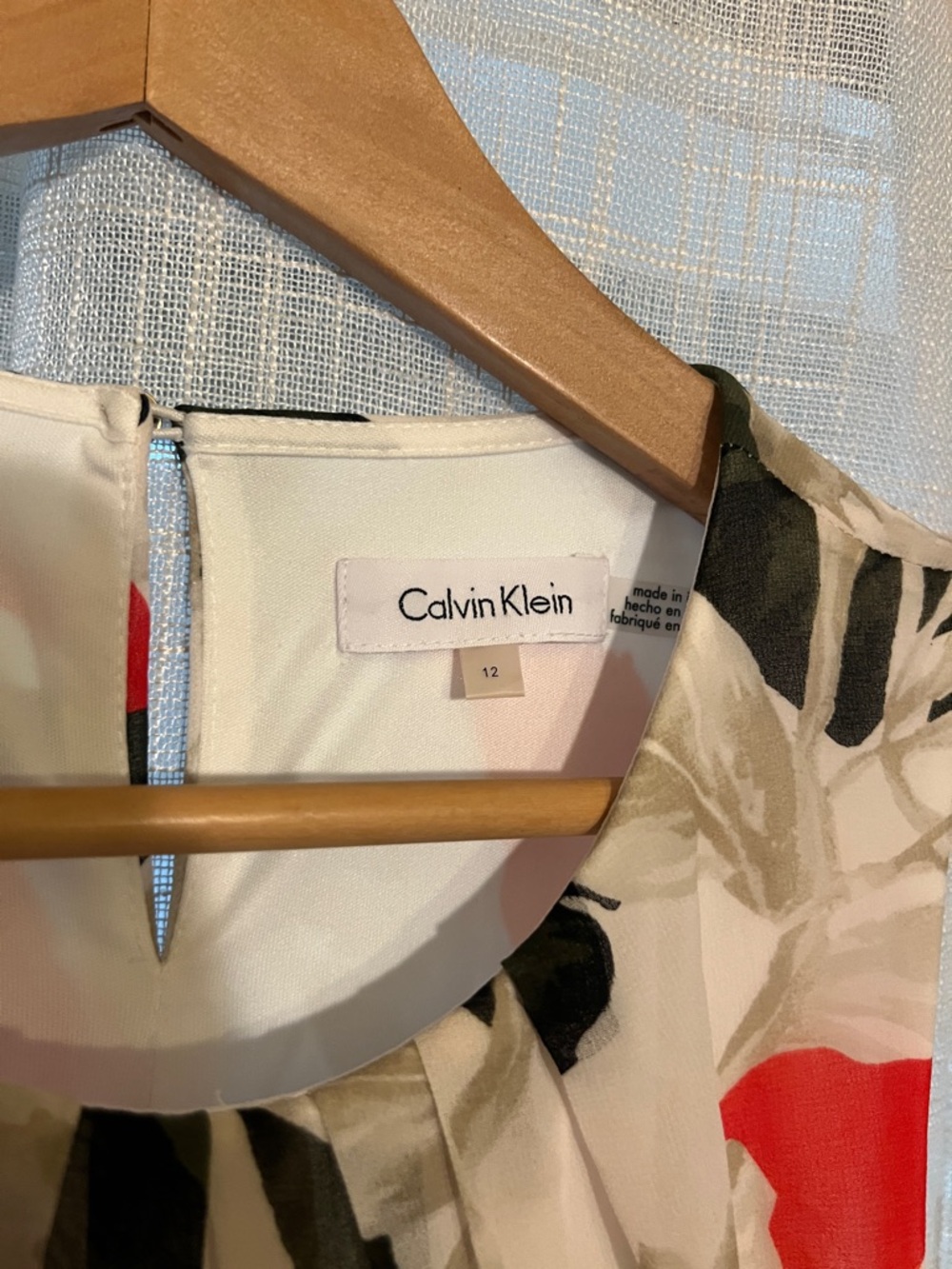 Calvin Klein Sleeveless Maxi Dress in Red, Black & Cream Abstract Print - Picture 4 of 6